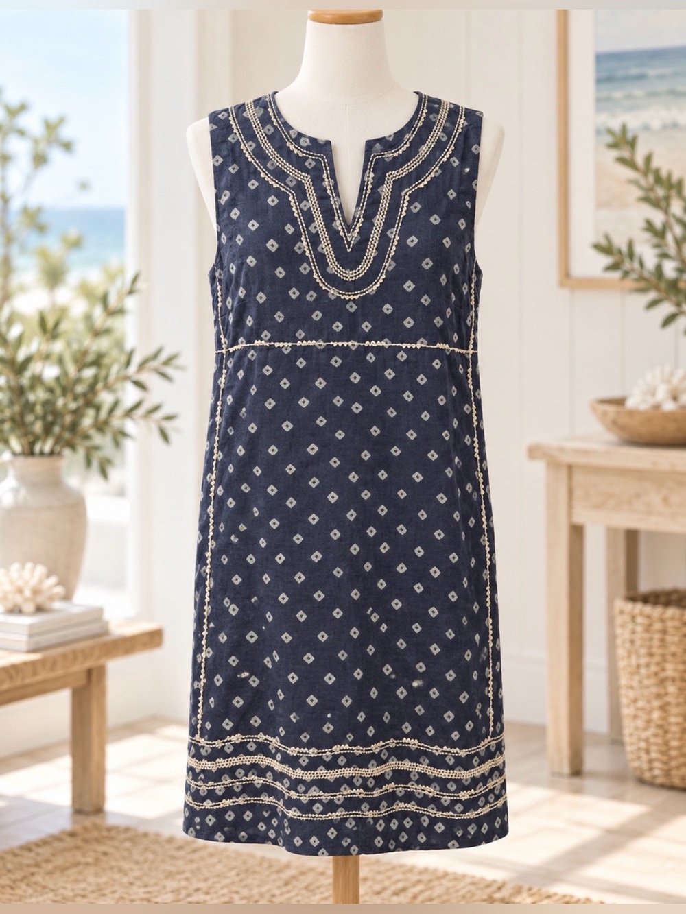 Tommy Bahama blue /white embroidery sleeveless dress size S/P